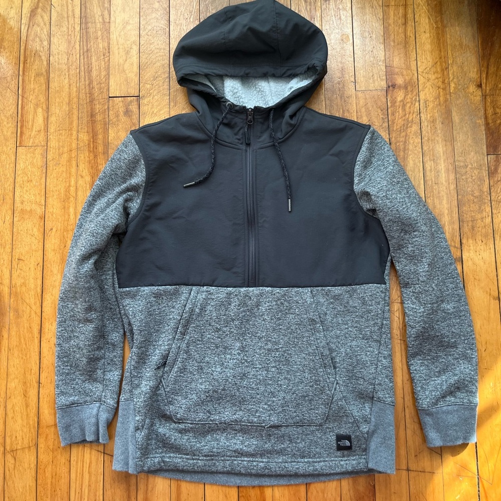 The North Face Women's‎ Gray Campshire Sherpa Fleece 1/4 Zip Pullover Hoodie M
